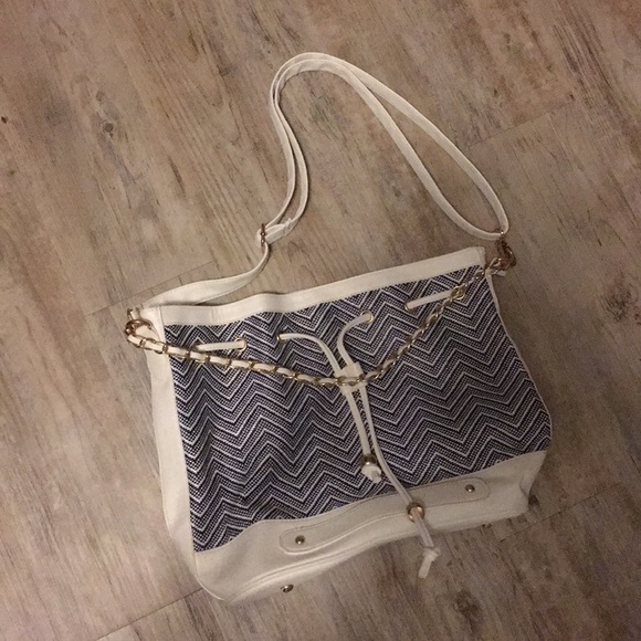 JustFab purse - Picture 3 of 6